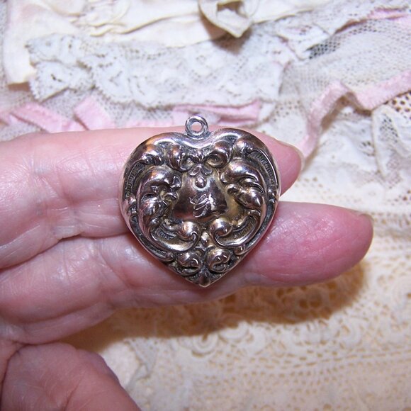 Foree Sterling Silver Puffy Heart Charm - Repousse Curlicues | Engraved G - Picture 4 of 4